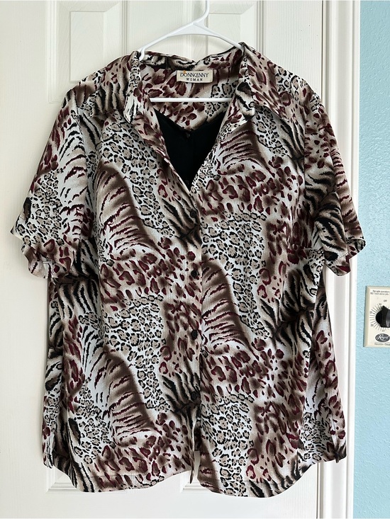 Donnkenny Tops - VTG DonnKenny Animal Print Blouse & Black Camisole size 2X